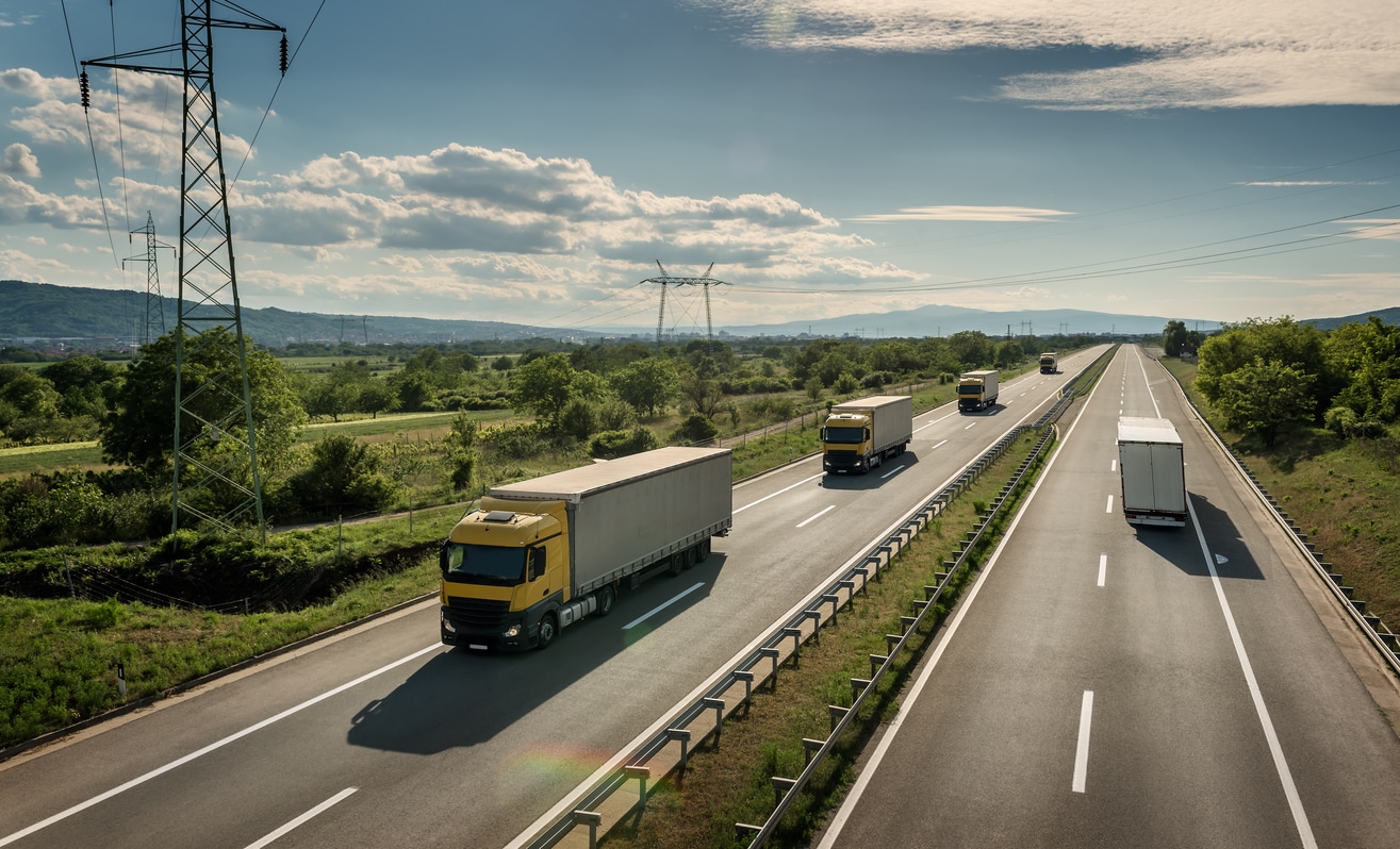 can-trucks-drive-in-the-left-lane-in-california-m-y-personal-injury