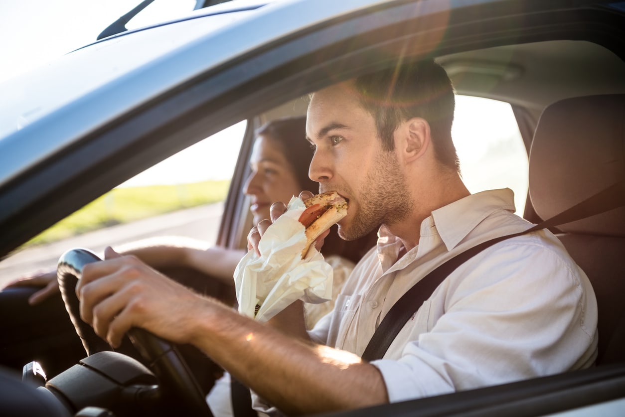 How Common Are Car Accidents in Los Angeles Due to Eating While Driving?