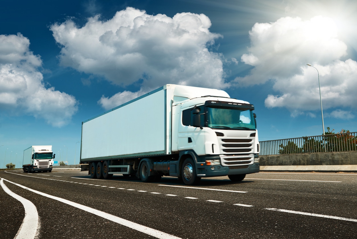 How Fast Can Commercial Trucks Safely Travel on Highways in California